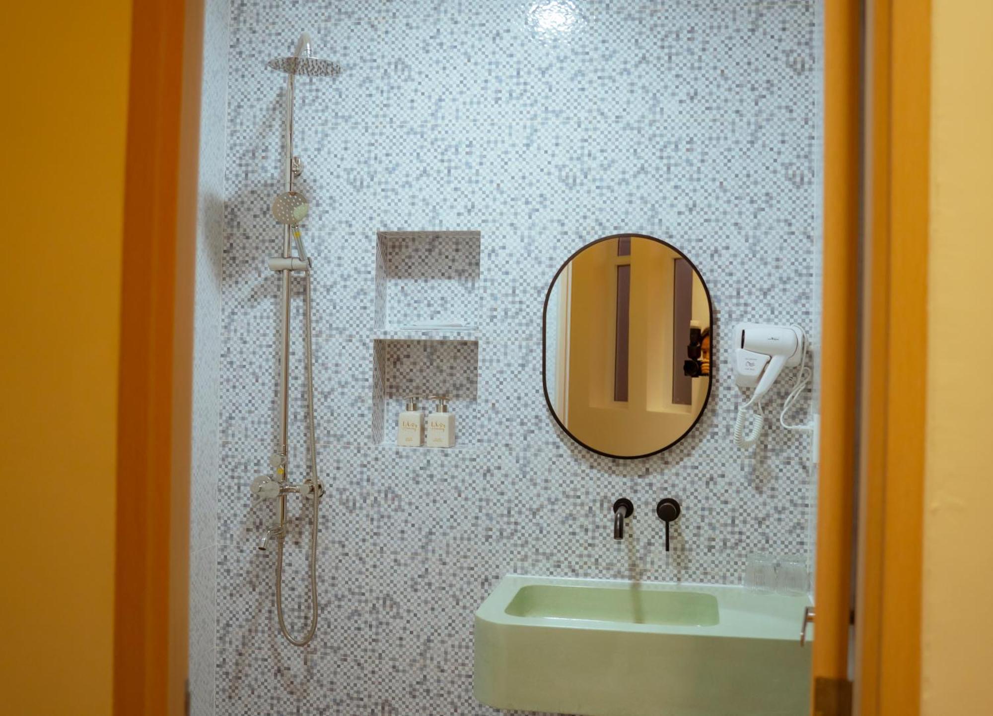 La Homestay Long Xuyên Екстериор снимка