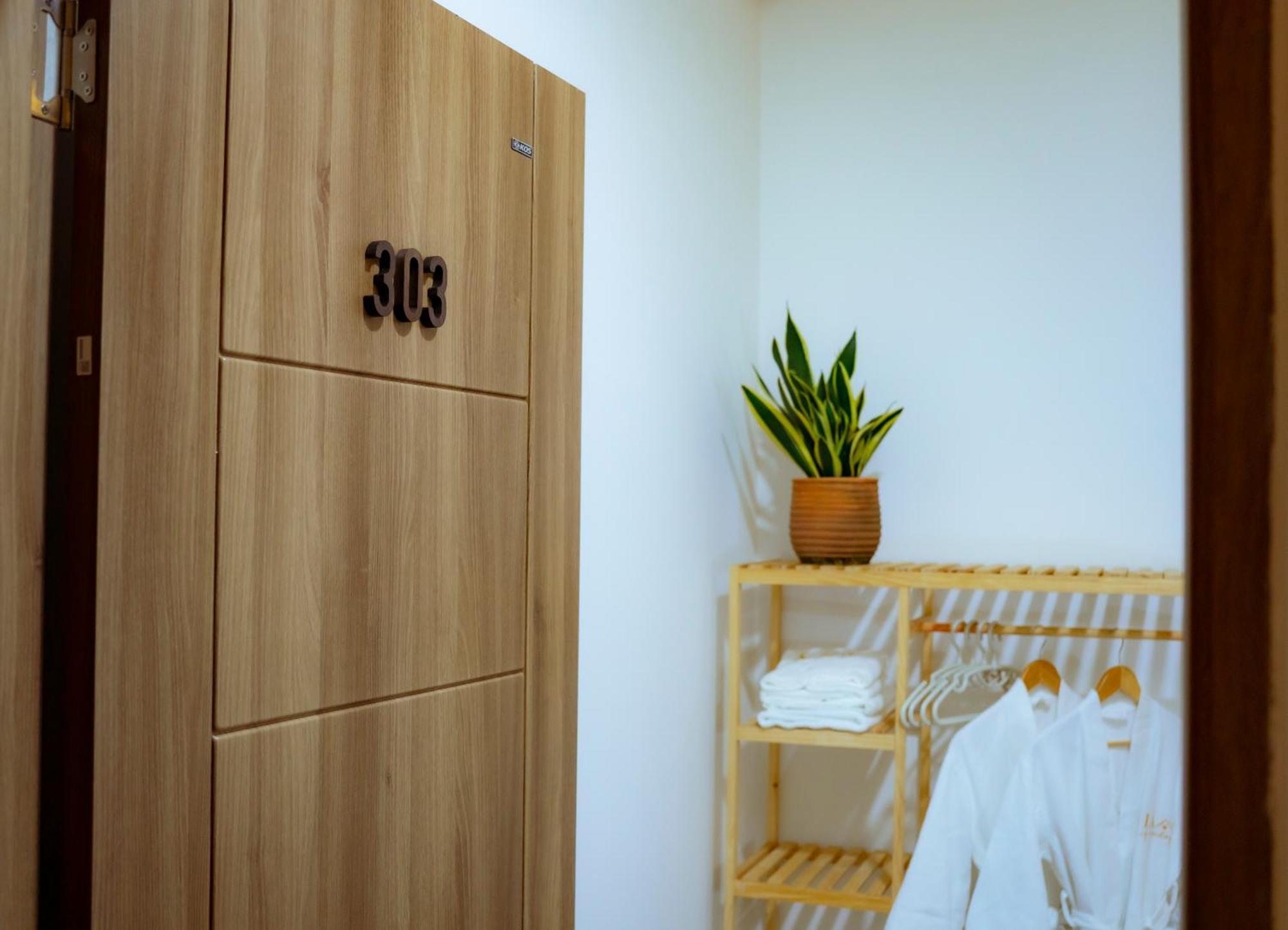 La Homestay Long Xuyên Екстериор снимка