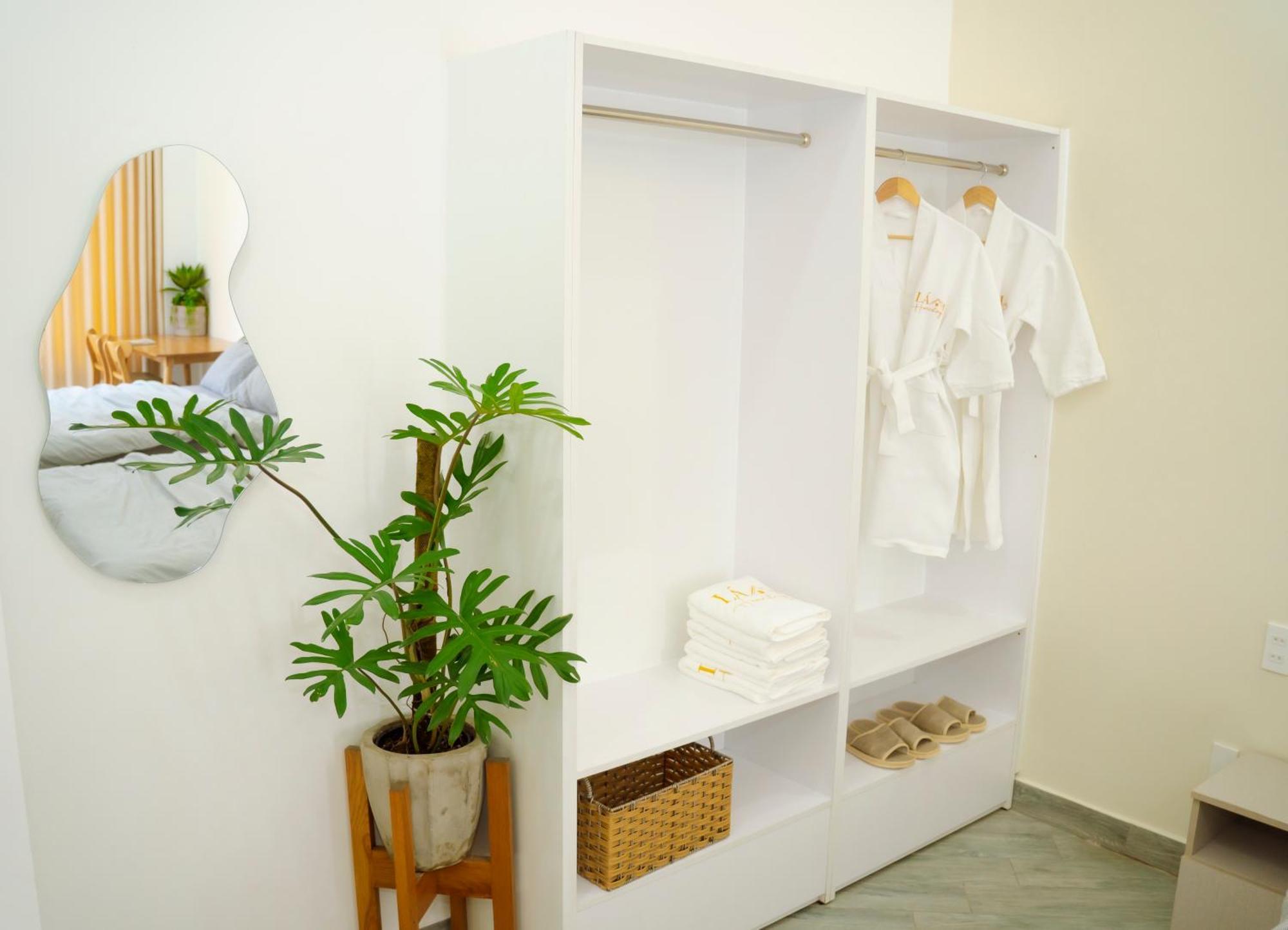 La Homestay Long Xuyên Екстериор снимка